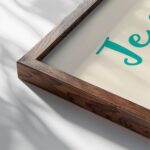 1 jesuisunemerveilleusecreation close up dark wood mockup