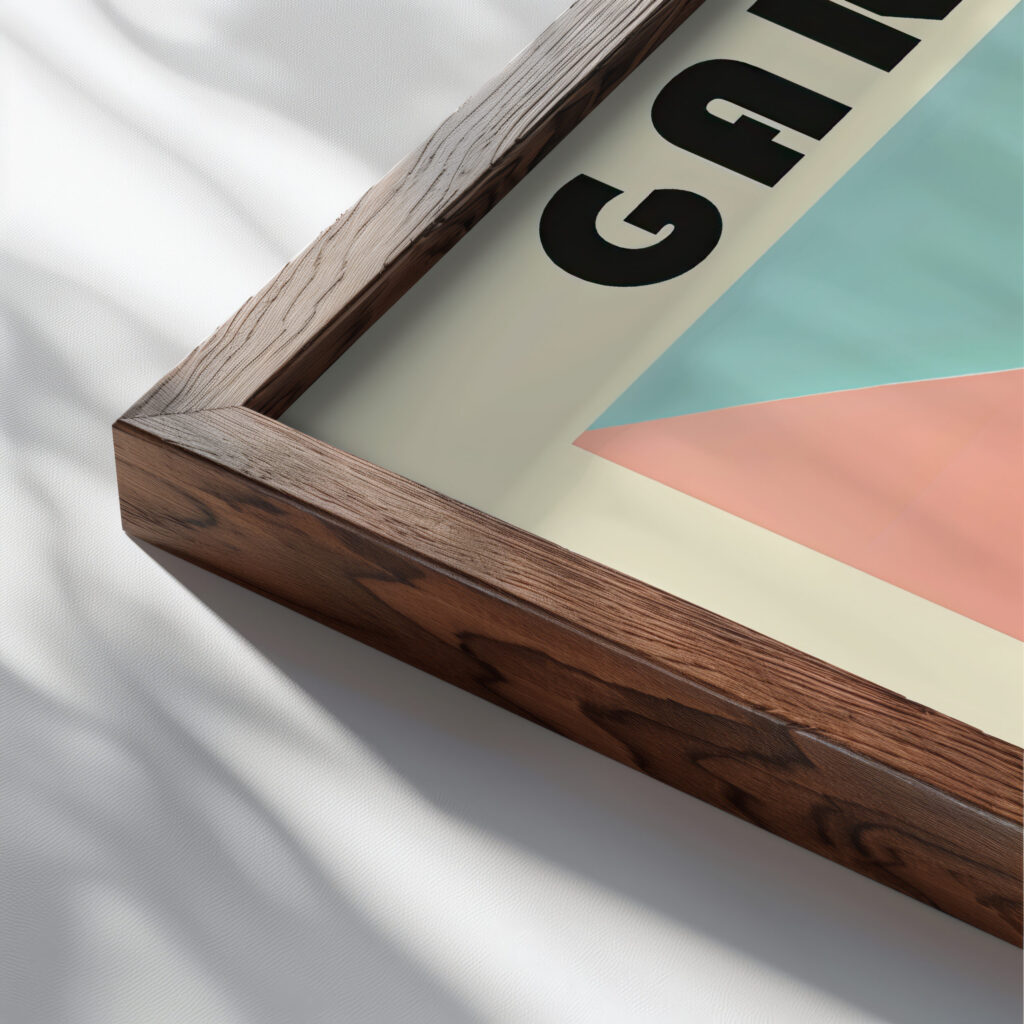 21 garlic bauhaus 3x4 close up dark wood mockup