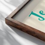 4 jesuisunenfantdeDieu close up dark wood mockup