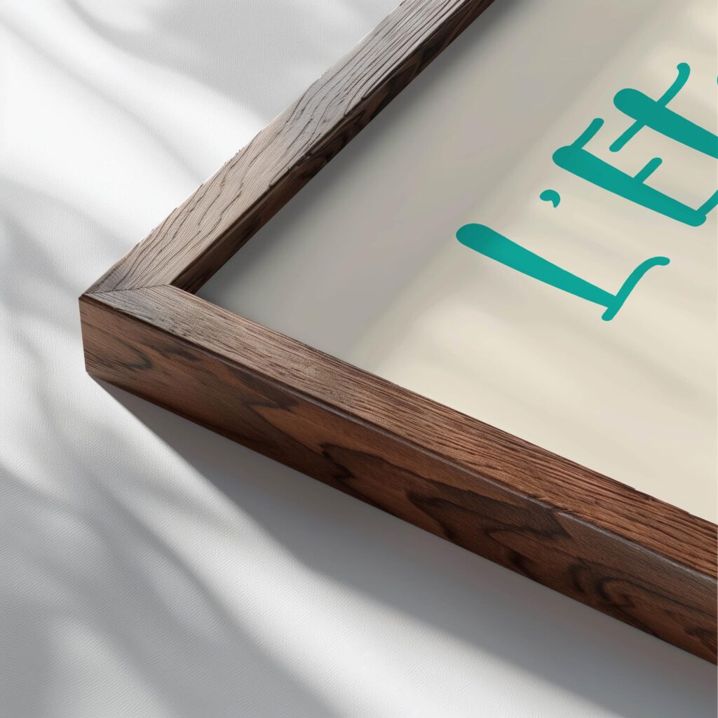 6 leternalestmonbergerjenemanqueraiderien close up dark wood mockup