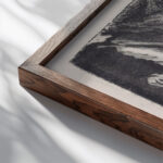 Abstracte compositie 1918 Erich Wichmann close up dark wood mockup