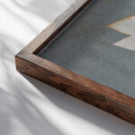 Blutenzweig Wald Geissblatt Philipp Otto Runge close up dark wood mockup Blutenzweig Wald Geissblatt Philipp Otto Runge close up dark wood mockup