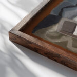 Citron et raisin 1925 Juan Gris close up dark wood mockup