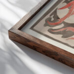 Decoratief ontwerp met diermotieven 1874 Carel Adolph Lion Cachet close up dark wood mockup