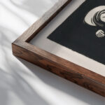 Drie vrouwen 1921 Johannes Frederik Engelbert ten Klooster close up dark wood mockup