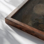 Ezel bij maanlicht Arie Van de Giessen close up dark wood mockup