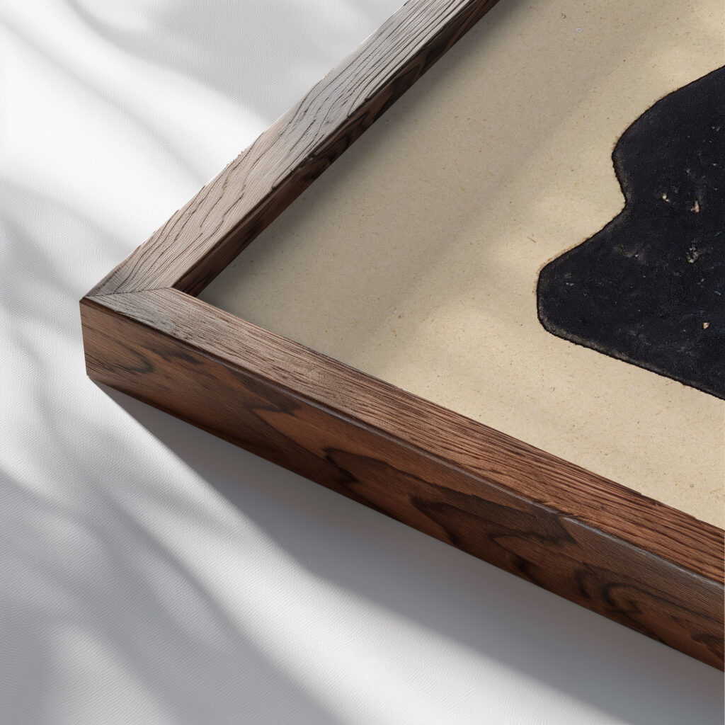 Gruppe neben Fassade mit Gitterfenstern. Vor 1927 before 1927 Franz Wilhelm Seiwert close up dark wood mockup
