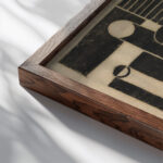 Komposition med en arbejder og en bonde 1931 1932 Franz Wilhelm Seiwert close up dark wood mockup