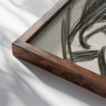 Kop 1906 Reijer Stolk 2 close up dark wood mockup