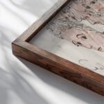 Mannen en vrouwenkoppen 1895 Carel Adolph Lion Cachet close up dark wood mockup