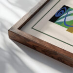 Matisse lesbetesdelamer 1950.png mockup0 close up dark wood mockup