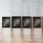 Mere embrassant son enfant Charles Angrand framed posters mockup