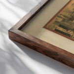 Ohne Titel Die Handlung spielt in Theben 1922 Kurt Schwitters close up dark wood mockup