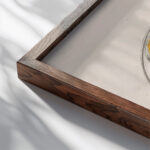 Ontwerp voor een gedenkbord ter gelegenheid van de inhuldiging van Koningin Wilhelmina 1898 Carel Adolph Lion Cachet close up dark wood mockup