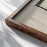 Ontwerp voor een vaas 1874 Carel Adolph Lion Cachet close up dark wood mockup