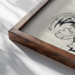 Ontwerp voor wapenschild voor Fock 1874 Carel Adolph Lion Cachet close up dark wood mockup