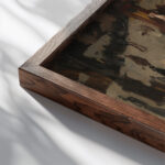 Paardentrams en figuren op een plein George Hendrik Breitner close up dark wood mockup