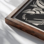 Personificatie van de regen boven een landschap 1921 Henri Jonas close up dark wood mockup