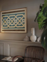 Romaans bandmotief met vlechtwerk c. 1890 c. 1922 Johanna van de Kamer video mockup