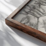 Schetsblad met een schip met een man aan boord 1891 Leo Gestel 1 close up dark wood mockup