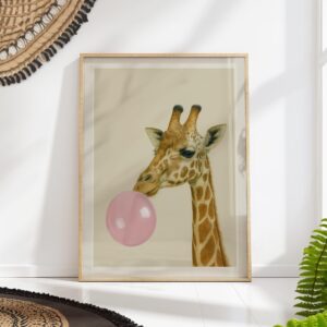 Giraffe with Bubblegum Print
